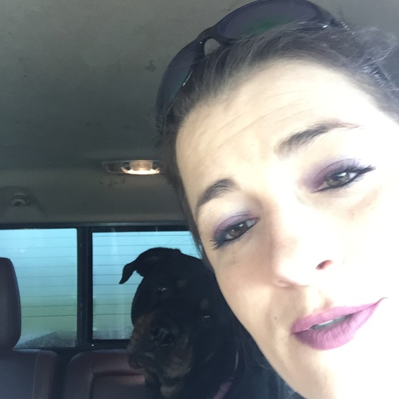 Meet your Posher, Chrissy - Picture 1 of 1